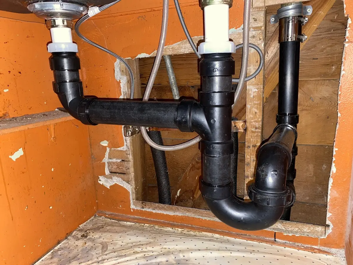 Professional Pipe Bursting equipment and tools on the job in Mason City
